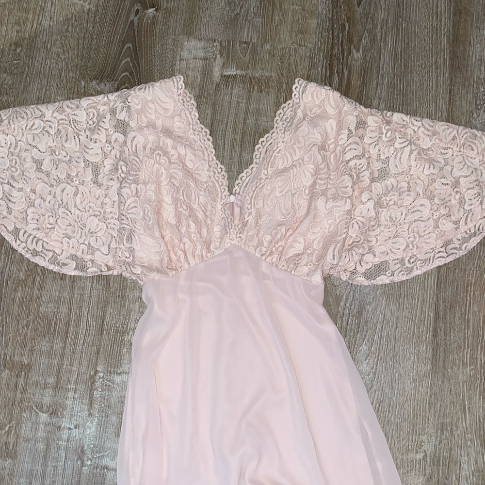 John Zack Petite Open Back Maxi Dress With Fluted Lace Sleeve - Picture 9 of 13